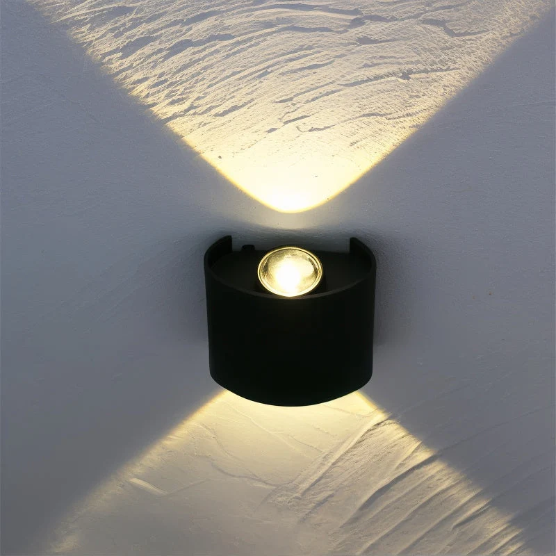 AuraWall | LED Wandleuchte für innen & außen