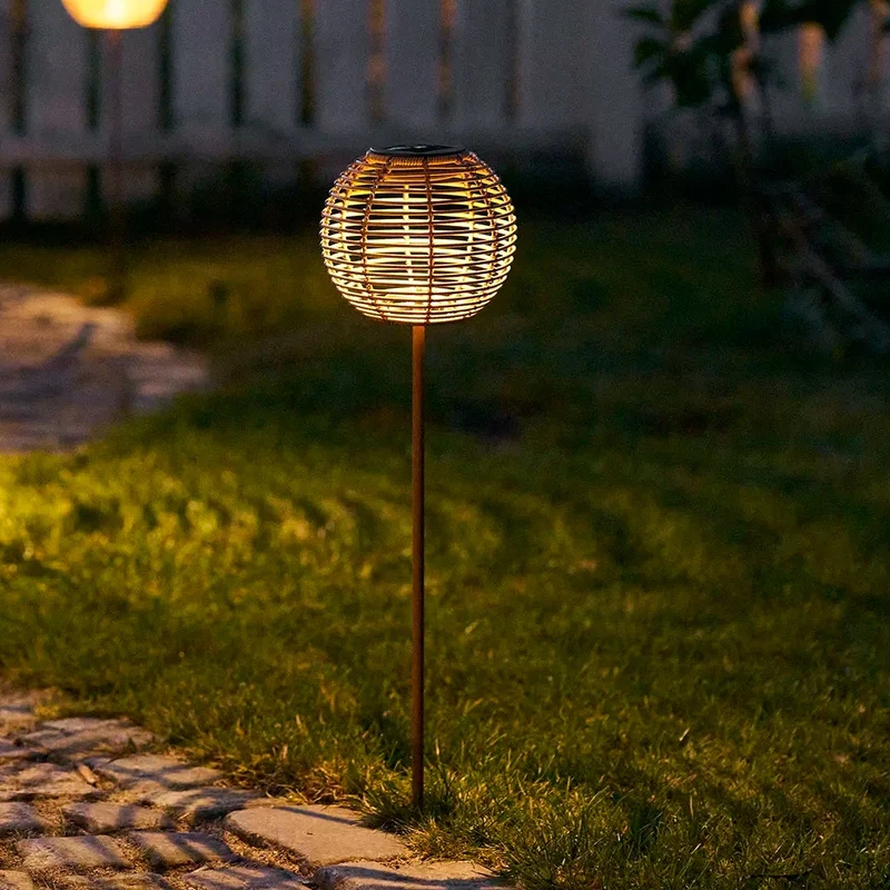 Solarleuchte für Garten und Terrasse – Natur