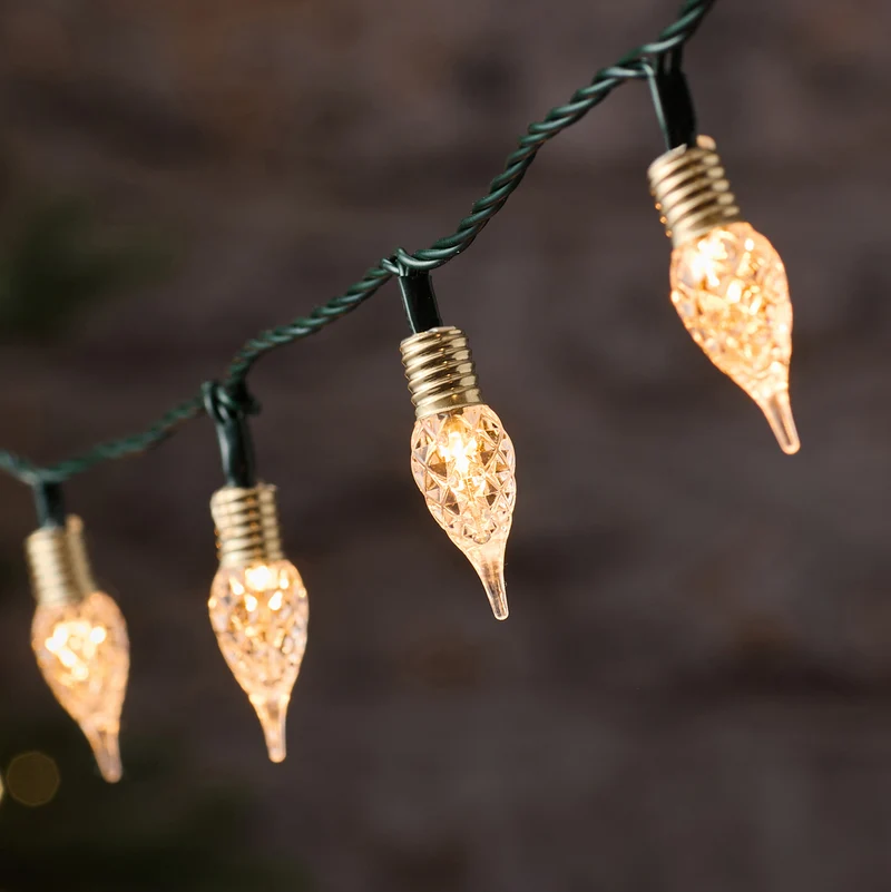 Warmweiße LED-Lichterkette außen mit 50 facettierten Tropfen und Timer-Funktion