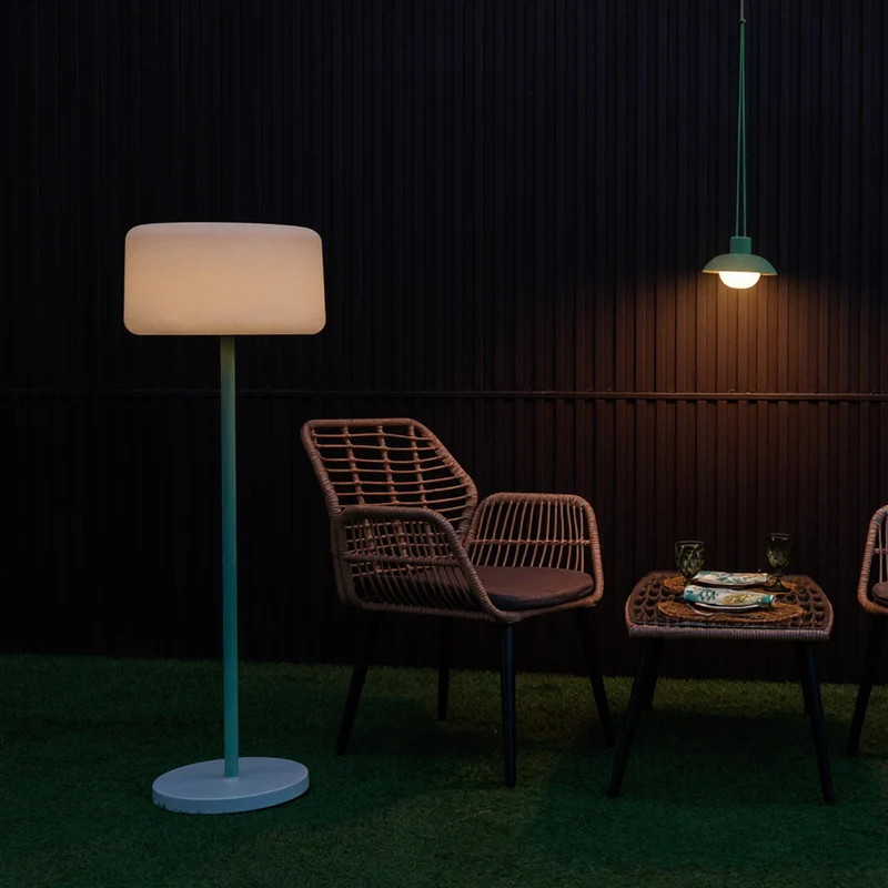 CHLOE PLANT VERSTELLBARE STEHLAMPE