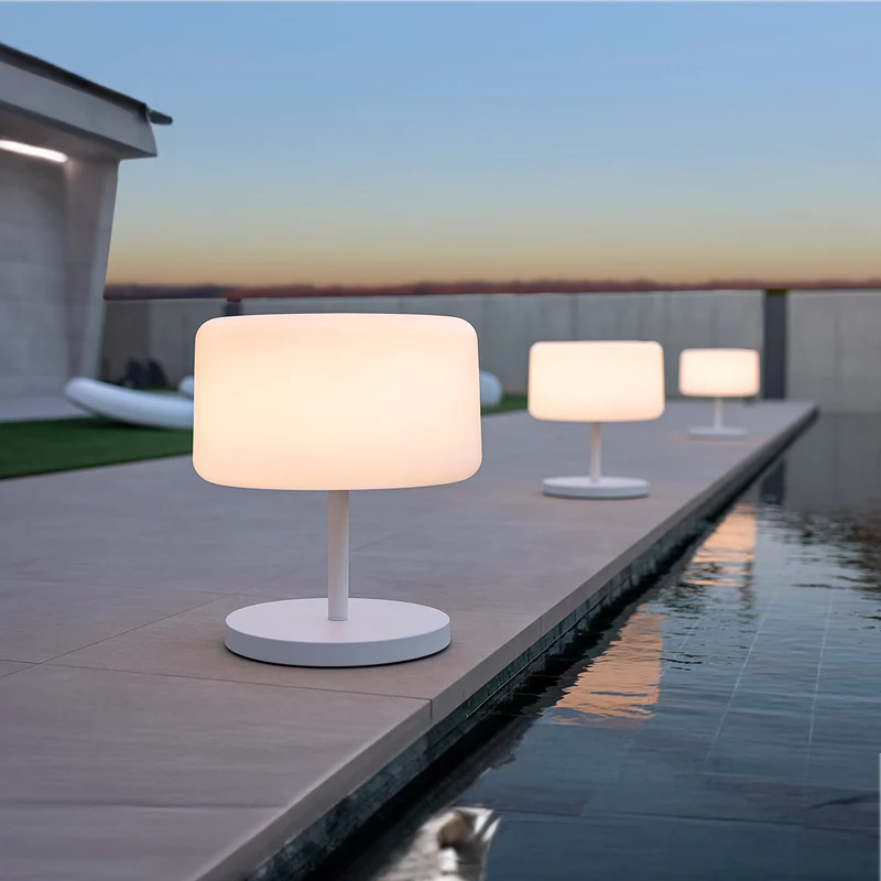 CHLOE PLANT VERSTELLBARE STEHLAMPE