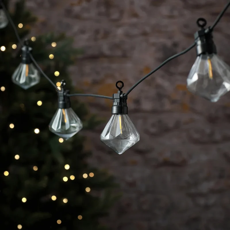 Warmweiße 10er LED Party-Lichterkette mit Diamant-Birnen für den Außenbereich