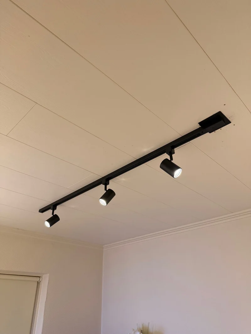 LED 1-Phasen-Schienen | Schwarz | 1 Meter | Dimmbar | inkl. 3x Schienenspots