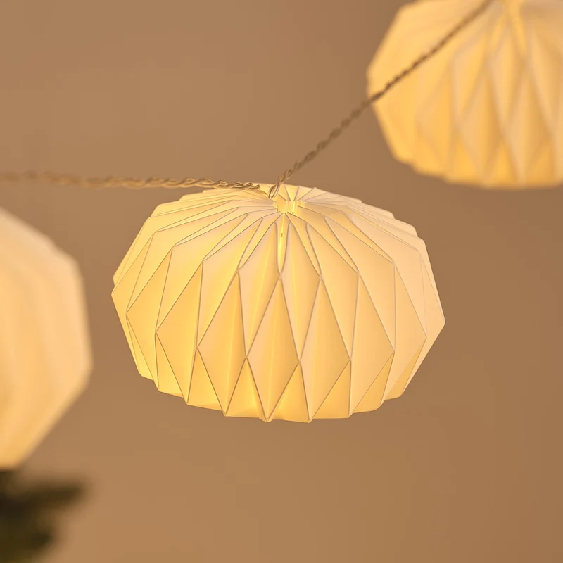 10er LED-Lampion-Lichterkette aus Papier in Warmweiß für den Außenbereich