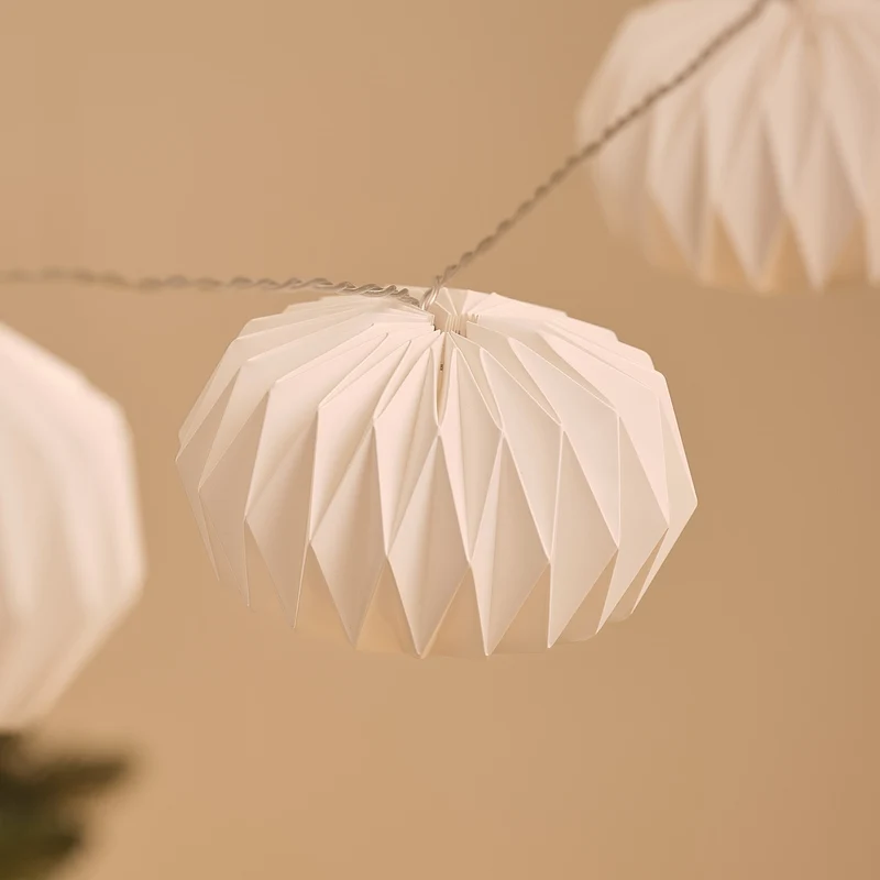10er LED-Lampion-Lichterkette aus Papier in Warmweiß für den Außenbereich