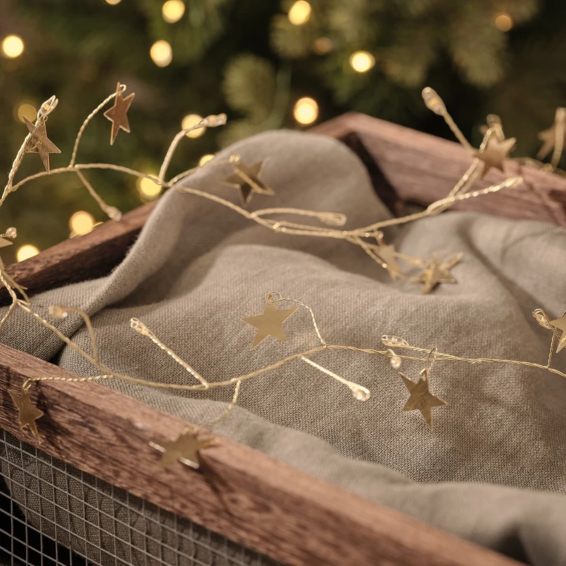1,5m LED-Sternenlichterkette in Gold mit 50 Mikro-LEDs