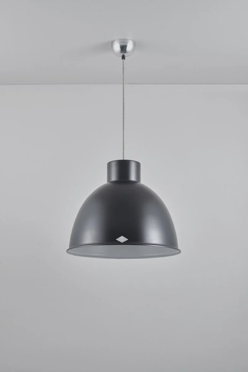Giant 2 Pendant
