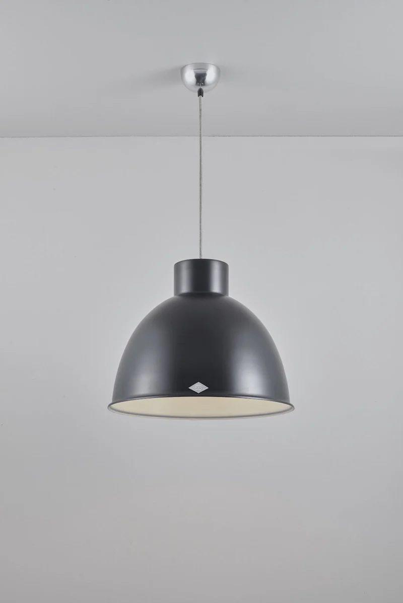 Giant 2 Pendant