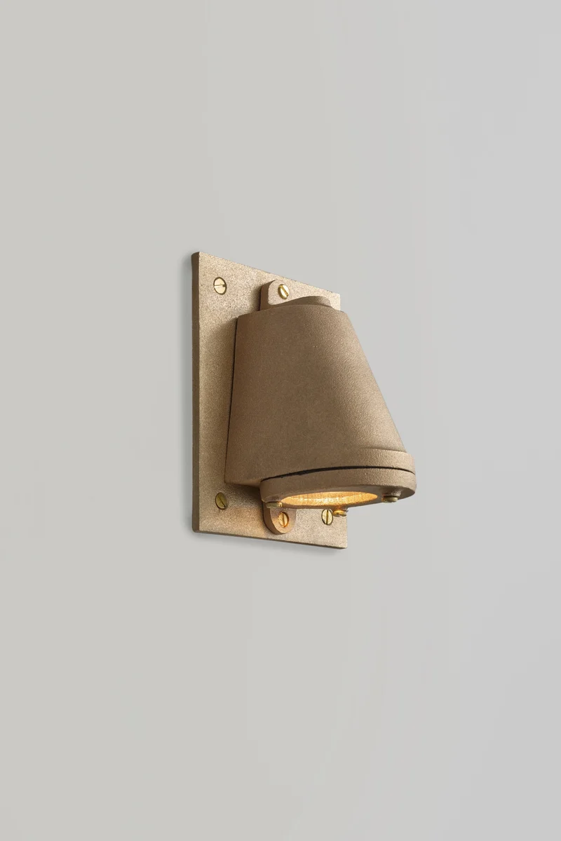 Mast Light