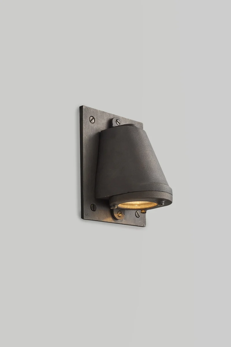 Mast Light