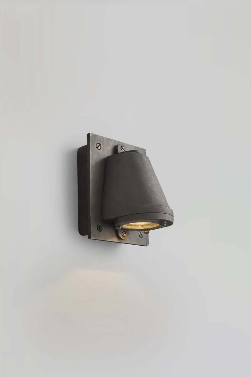 Mast Light with Back Box, Mains LED