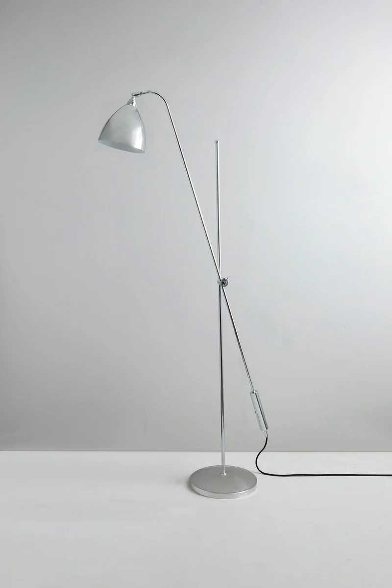 Task Overreach Floor Light
