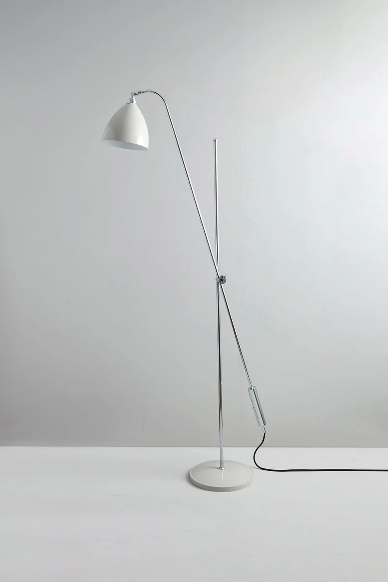 Task Overreach Floor Light