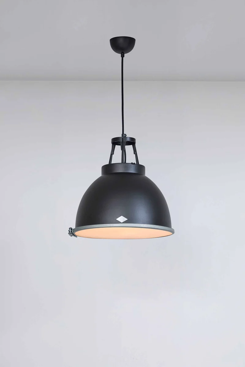 Titan Size 1 Black Edition with Etched Glass