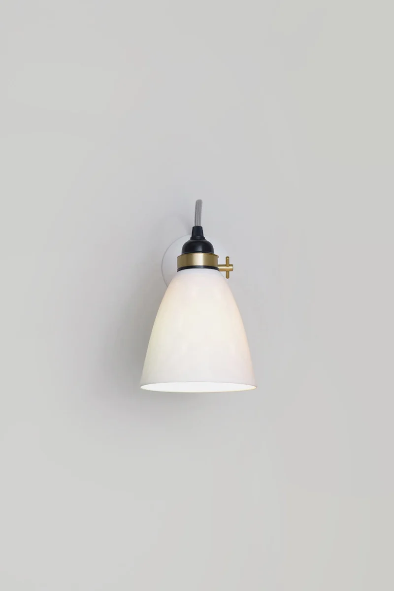 Hector 30 Wall Light