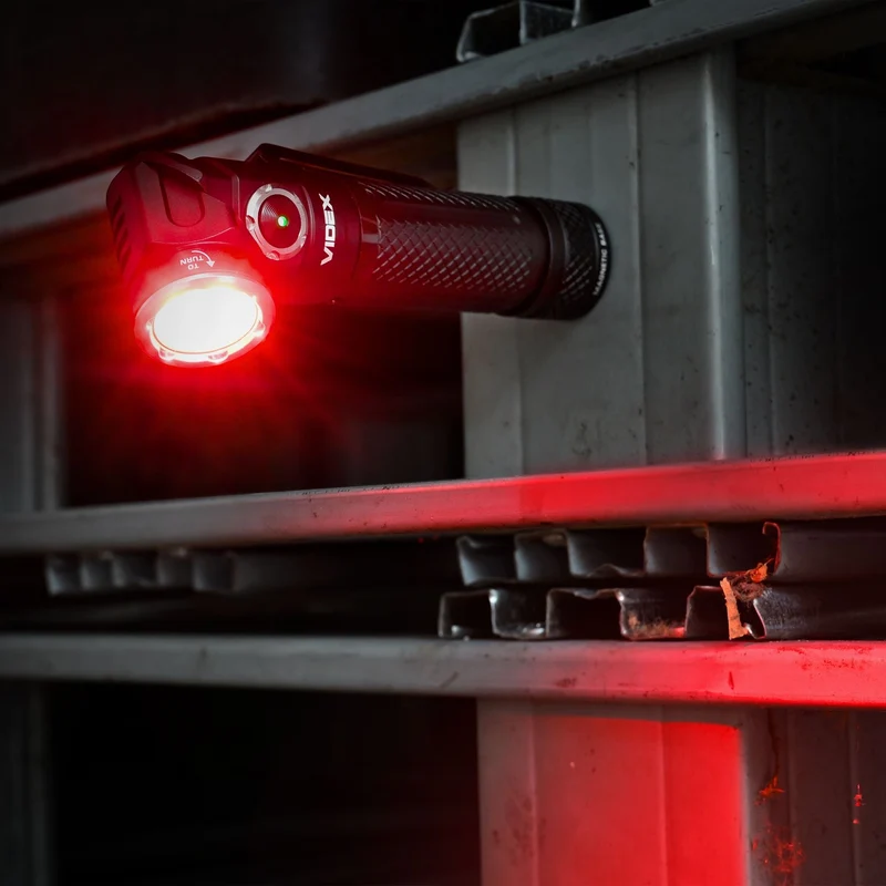 LED-Taschenlampe | Wiederaufladbar | 10 W | 1000 Lumen | 5000 K | IP66 | mit neigbarem Kopf