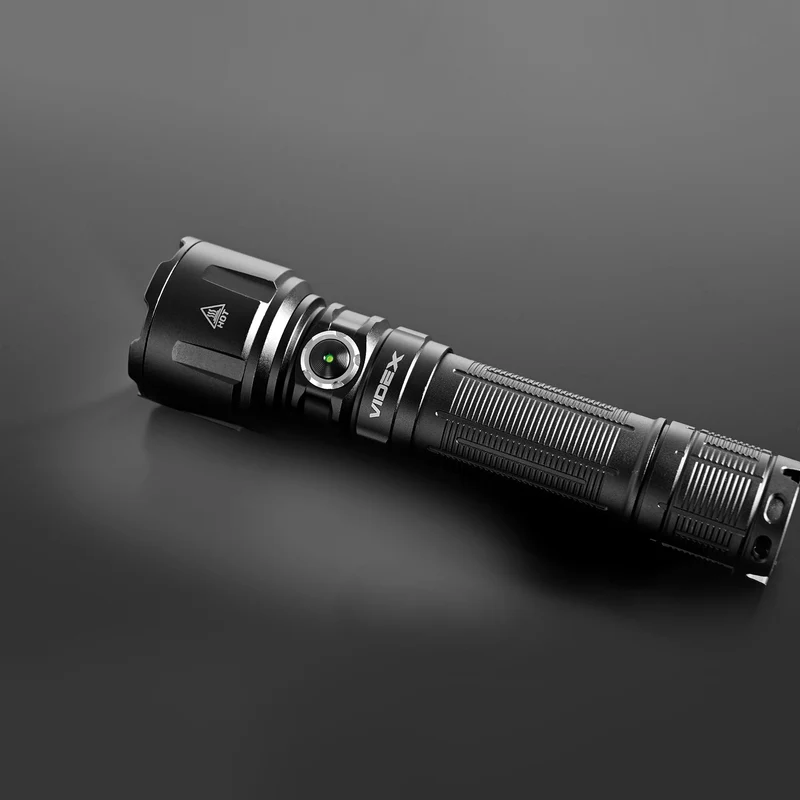 LED Taschenlampe | Extra Stark | Wiederaufladbar | 20W | 3600 Lumen | 5000K | IP68 | mit Rotlichtfunktion