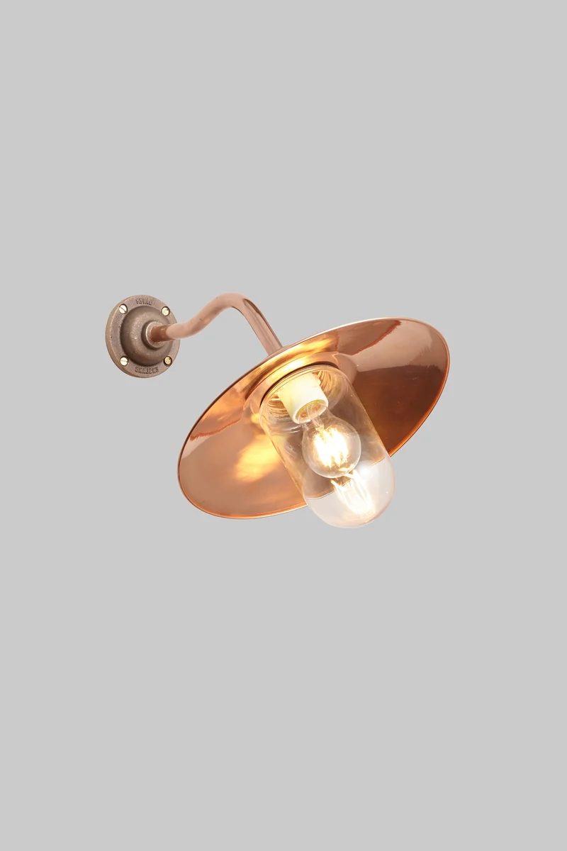 Exterior Bracket Light, Canted, 7680