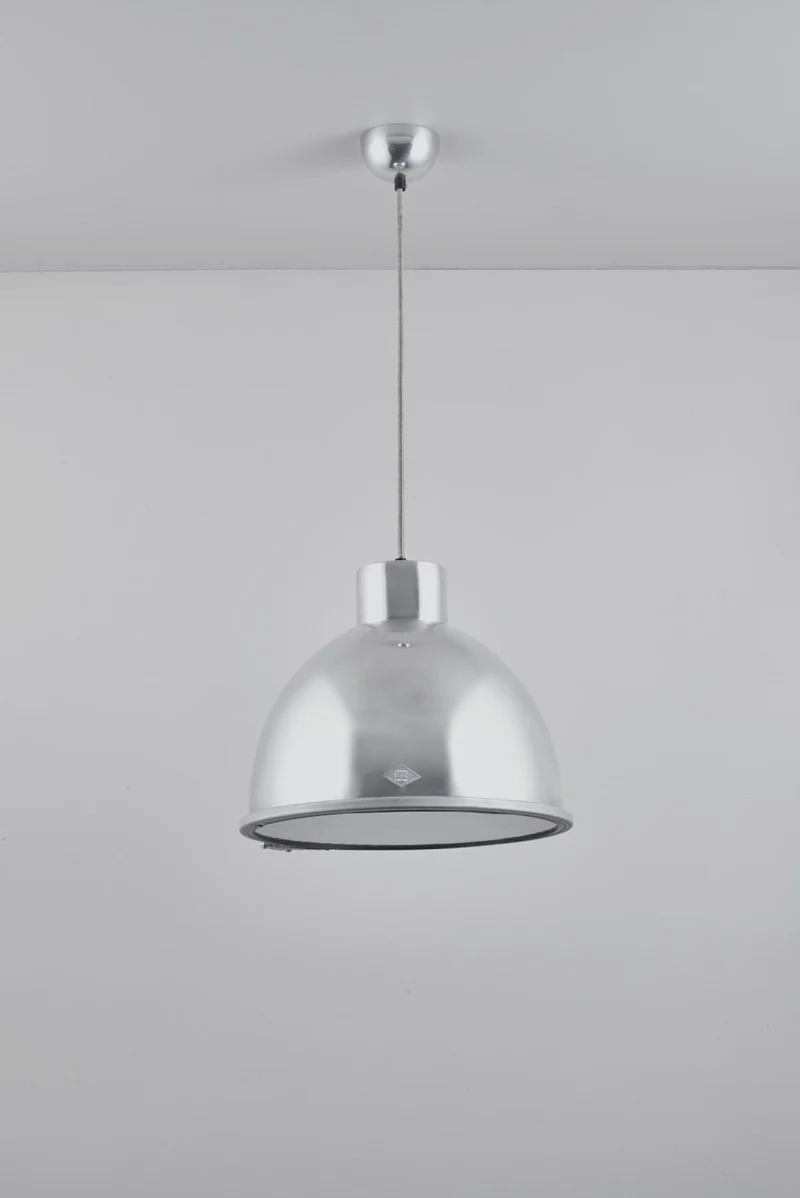 Giant 1 Pendant