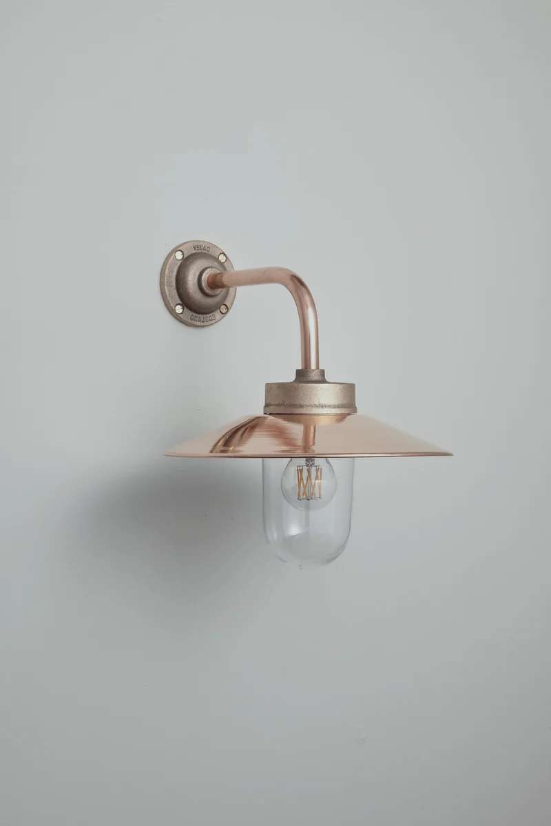Exterior Bracket Light, 7680