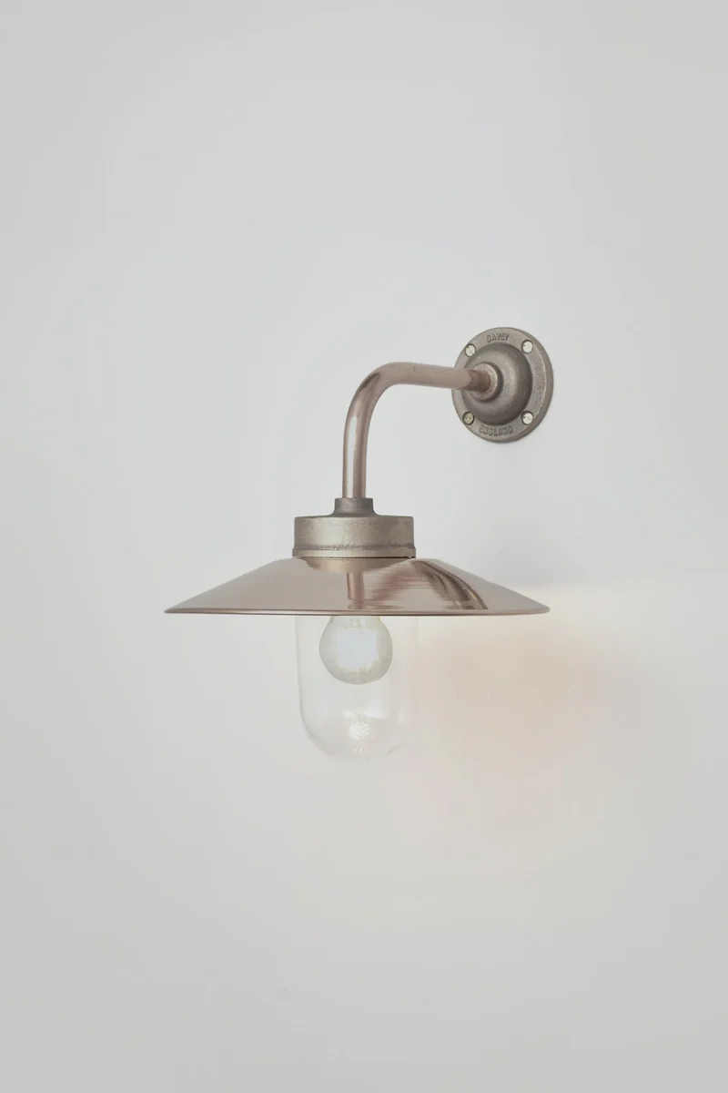 Exterior Bracket Light, 7680