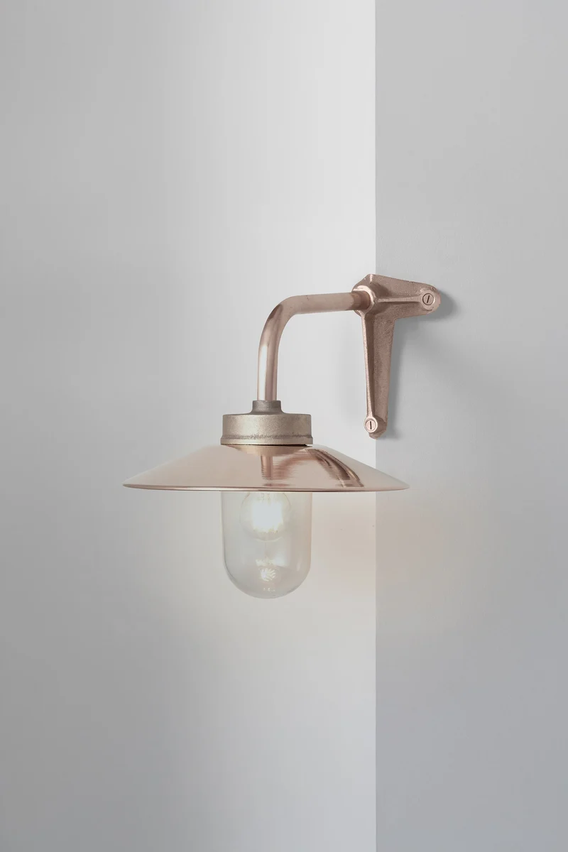 Exterior Bracket Light, 7680