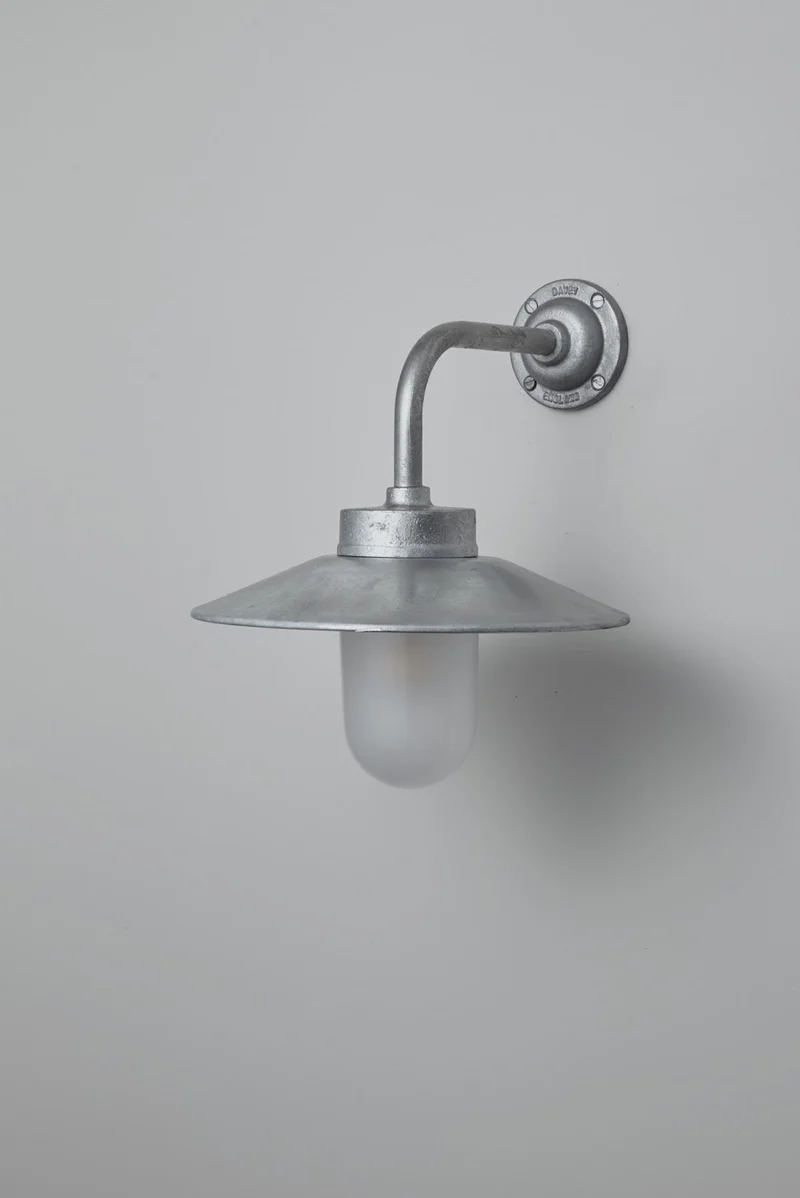 Exterior Bracket Light, 7680
