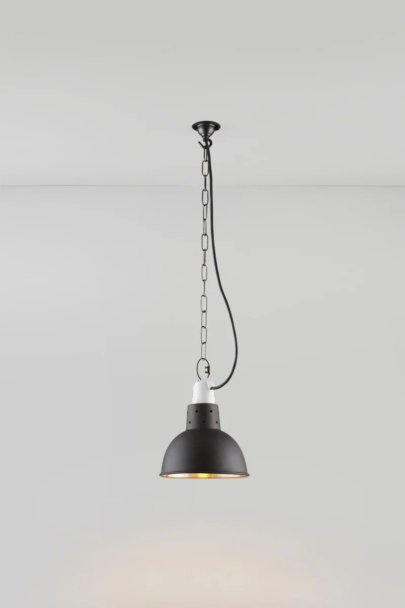 Spun Reflector with Suspension Lampholder