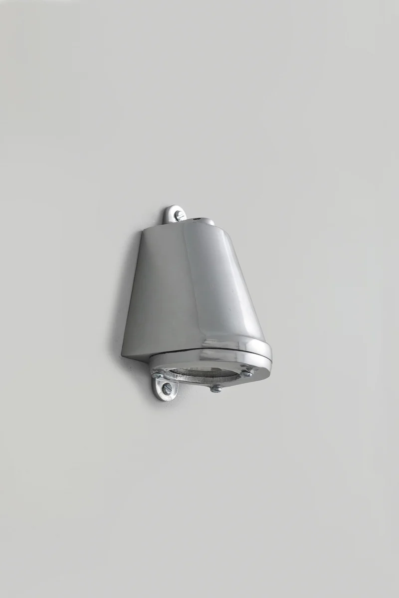 Mast Light, Low Voltage