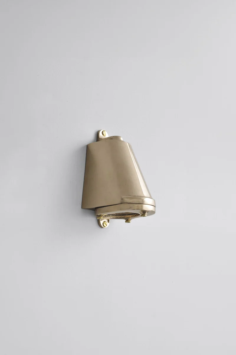 Mast Light, Low Voltage