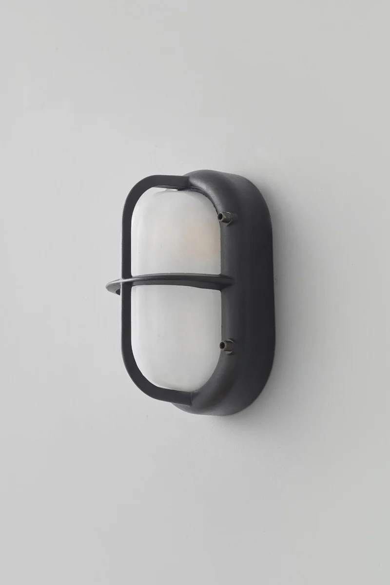 Small Exterior Bulkhead 8123