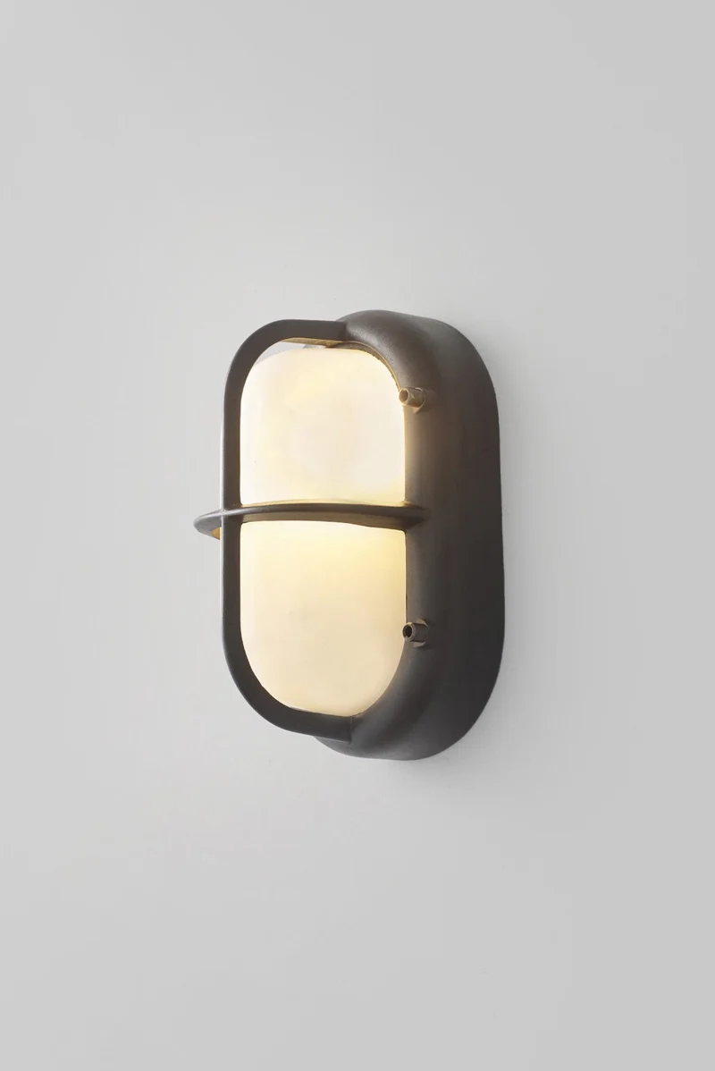 Small Exterior Bulkhead 8123