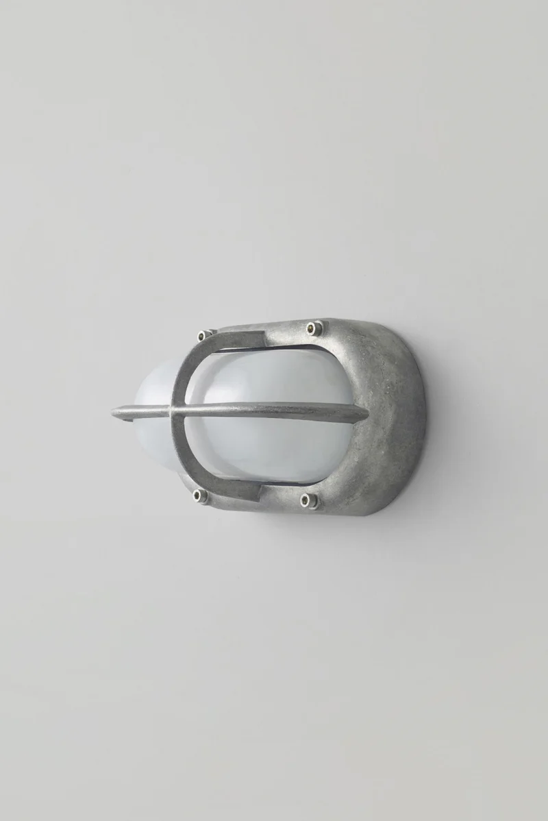 Small Exterior Bulkhead 8123