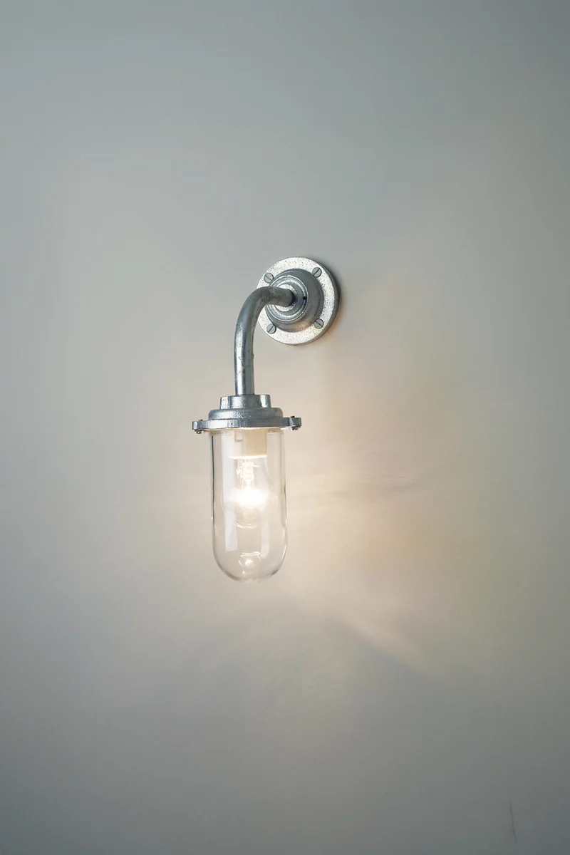Bracket Light, 60W, 7672