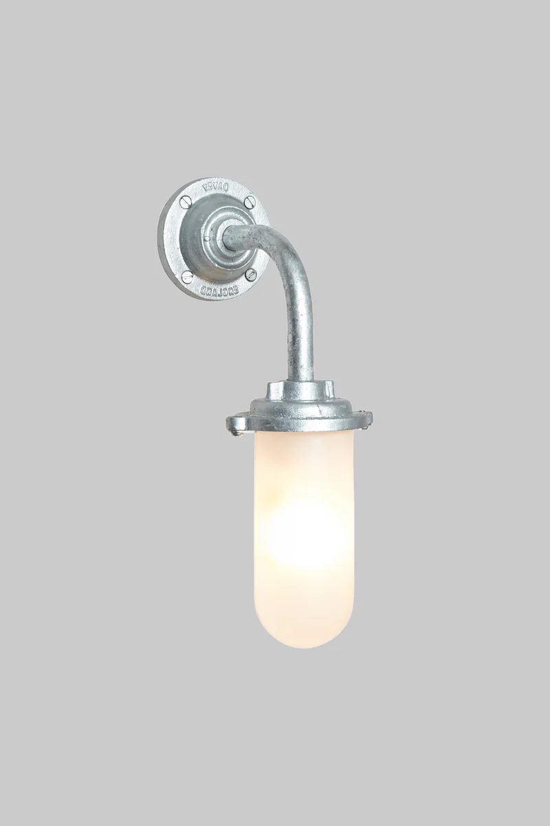 Bracket Light, 60W, 7672