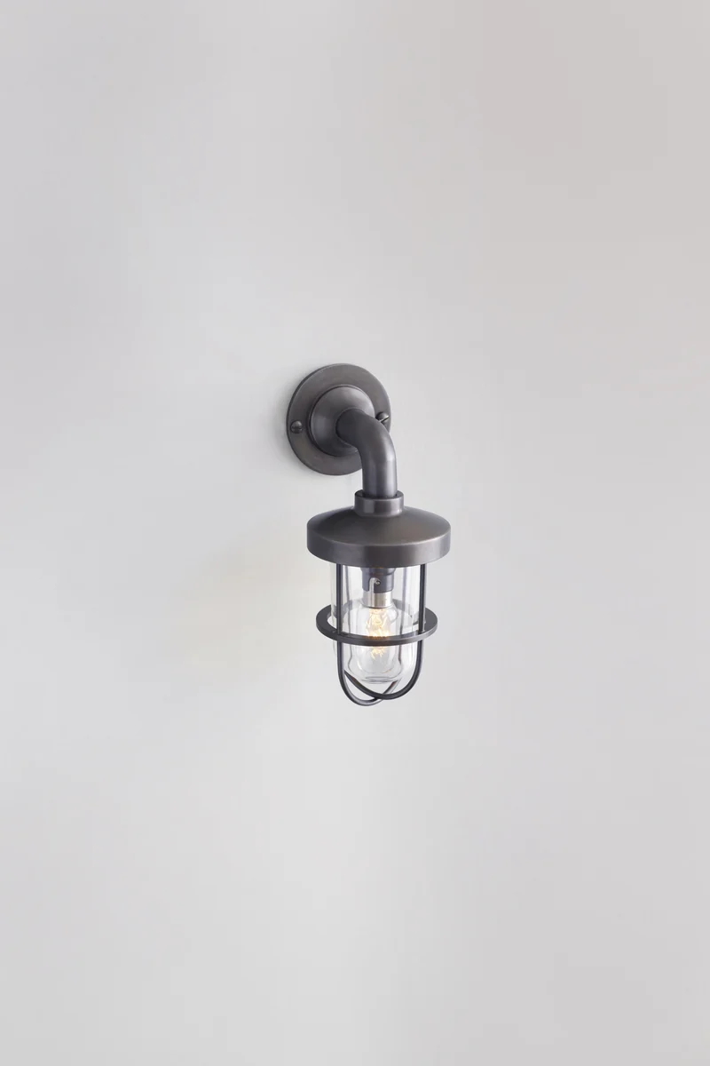 Miniature Weatherproof Ship's Well Glass Light 7207