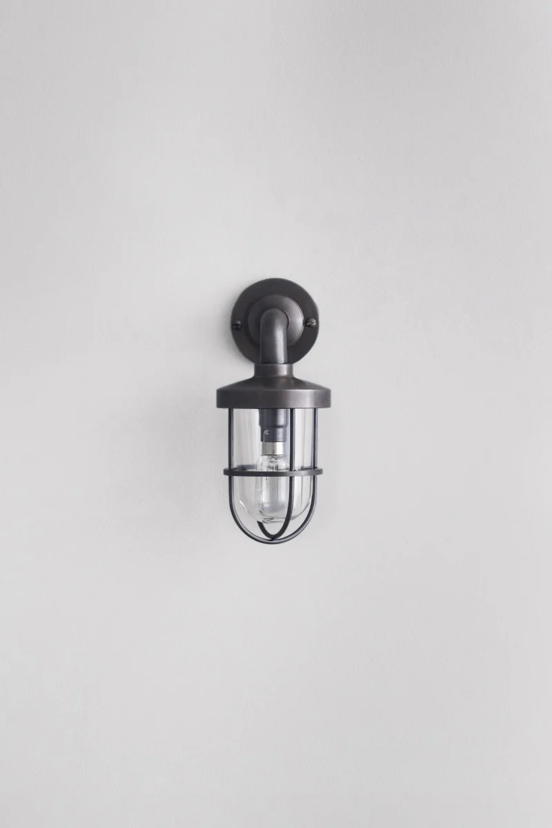 Miniature Weatherproof Ship's Well Glass Light 7207