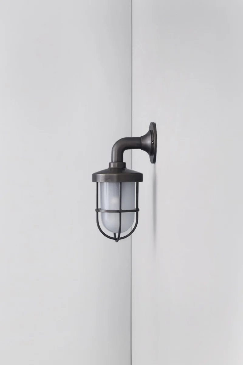Miniature Weatherproof Ship's Well Glass Light 7207