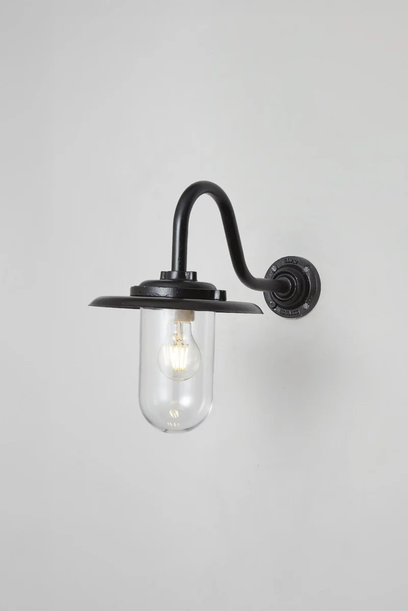 Exterior Bracket Light, 100W, 7677