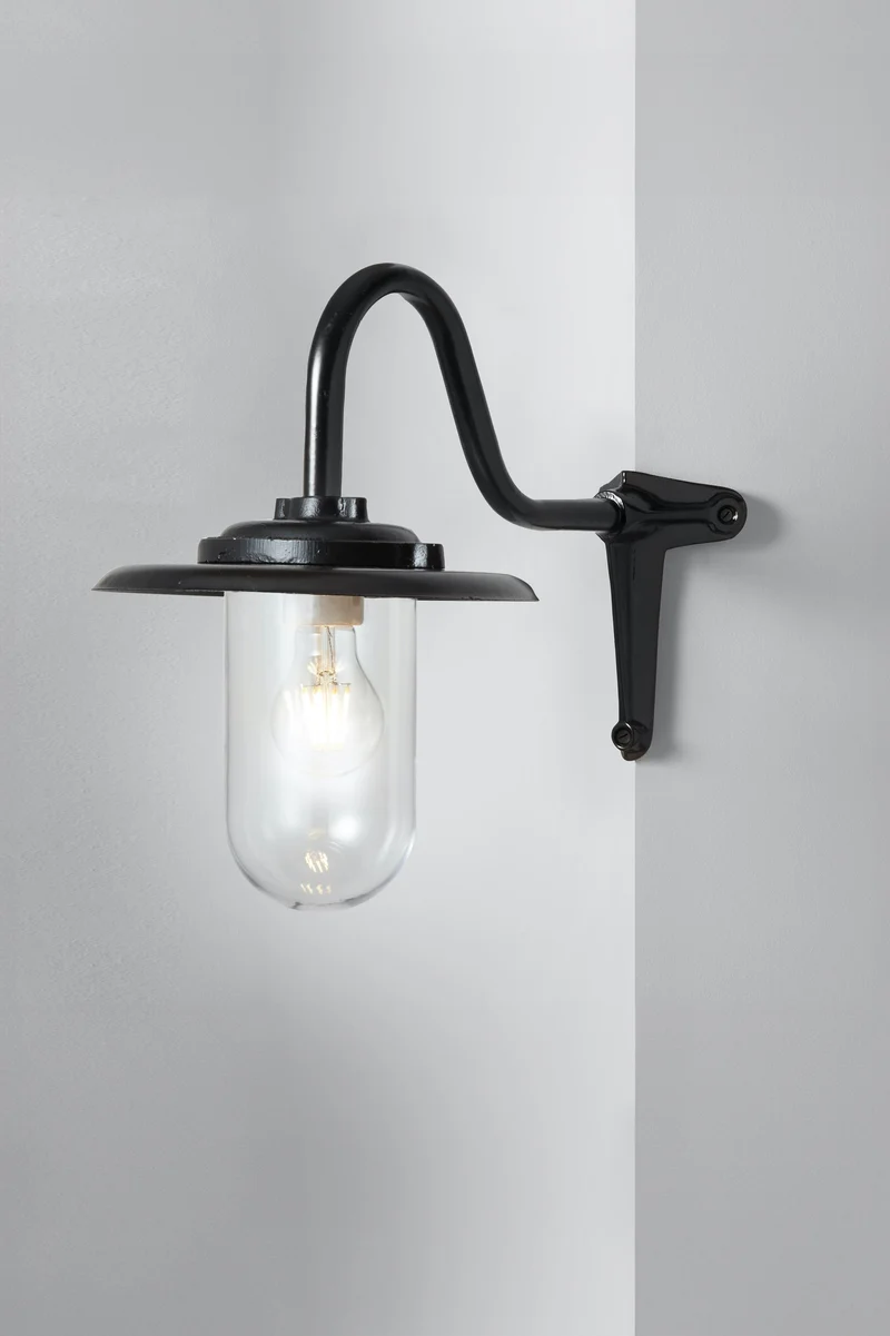 Exterior Bracket Light, 100W, 7677
