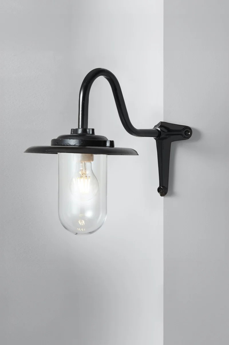 Exterior Bracket Light, 100W, 7677