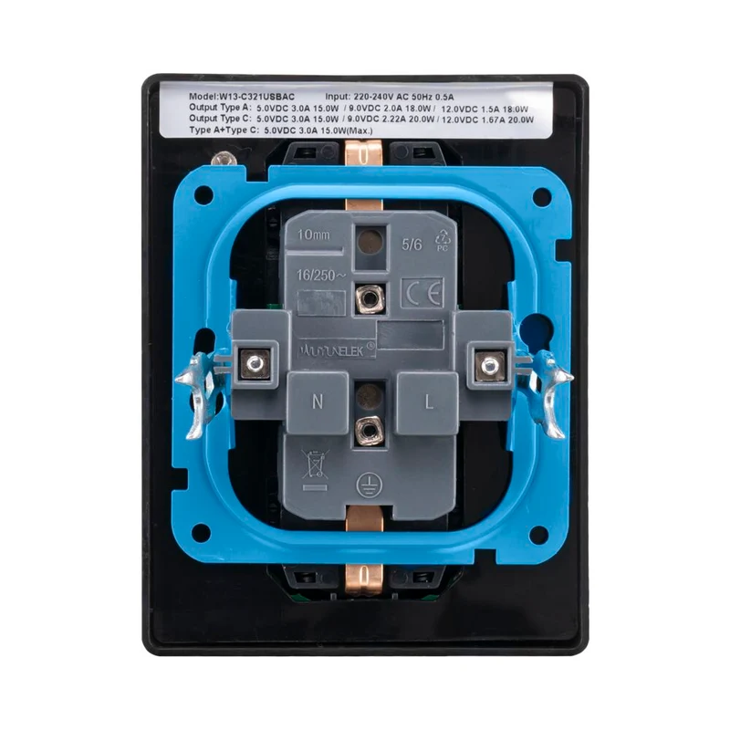 iON Industries Doppelsteckdose mit USB-A und USB-C | Halbe Oberflächenmontage | Schwarz
