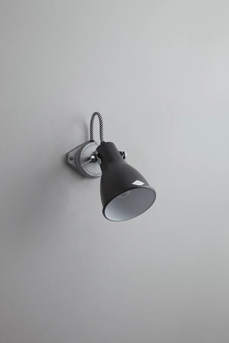 Stirrup 1 Single Wall Light