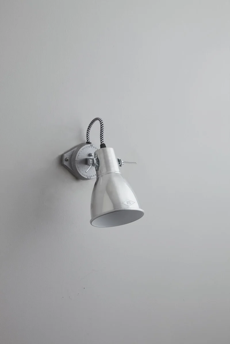 Stirrup 1 Single Wall Light