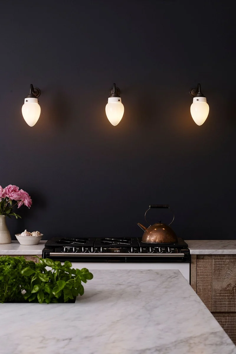 Pine Wall Light Size 1