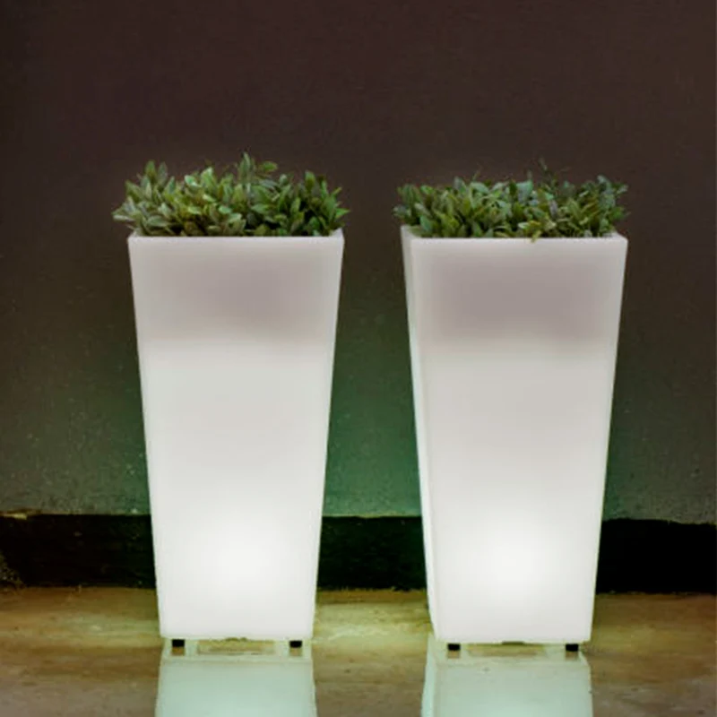 BLUMENKASTEN QUADRATISCH MIT LICHT MELISA 30