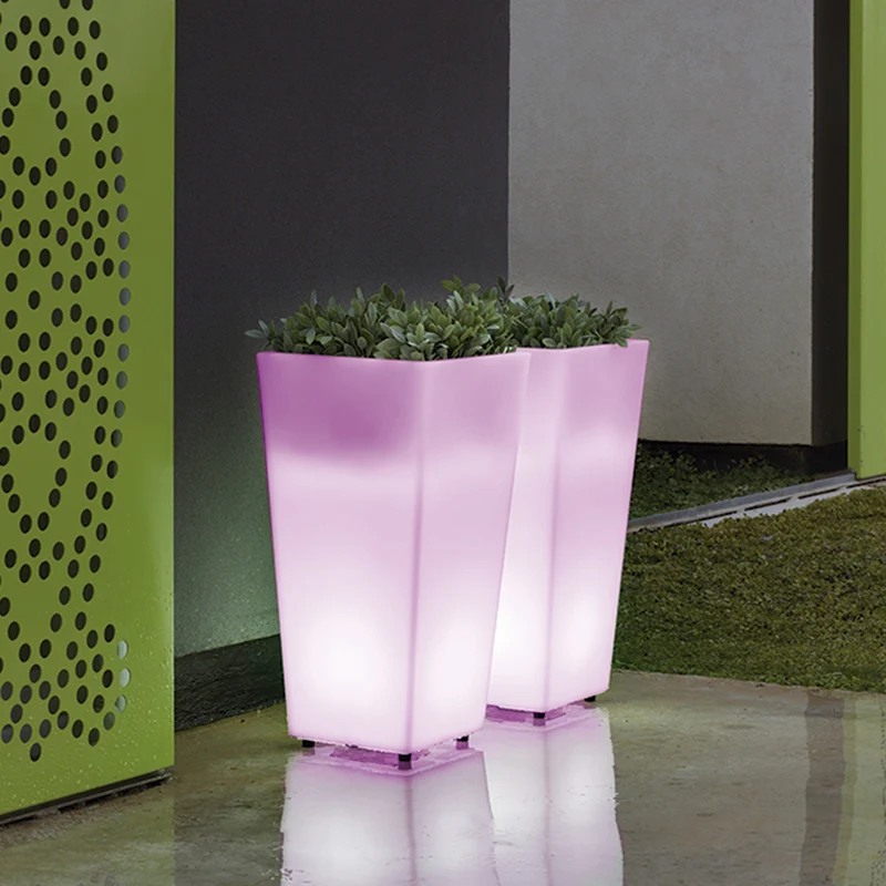 BLUMENKASTEN QUADRATISCH MIT LICHT MELISA 30