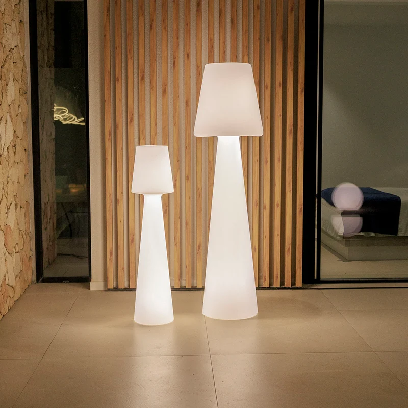Lola 165 Stehlampe