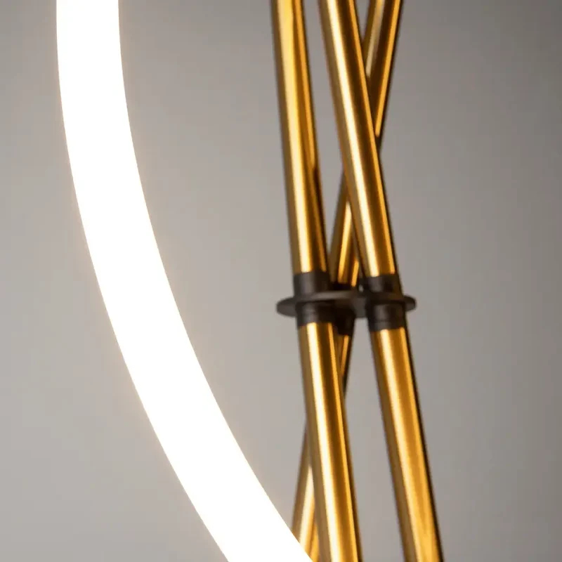 Stehleuchte – Messing Alu, warmes Licht, 162 cm hoch - Crochet | Maytoni