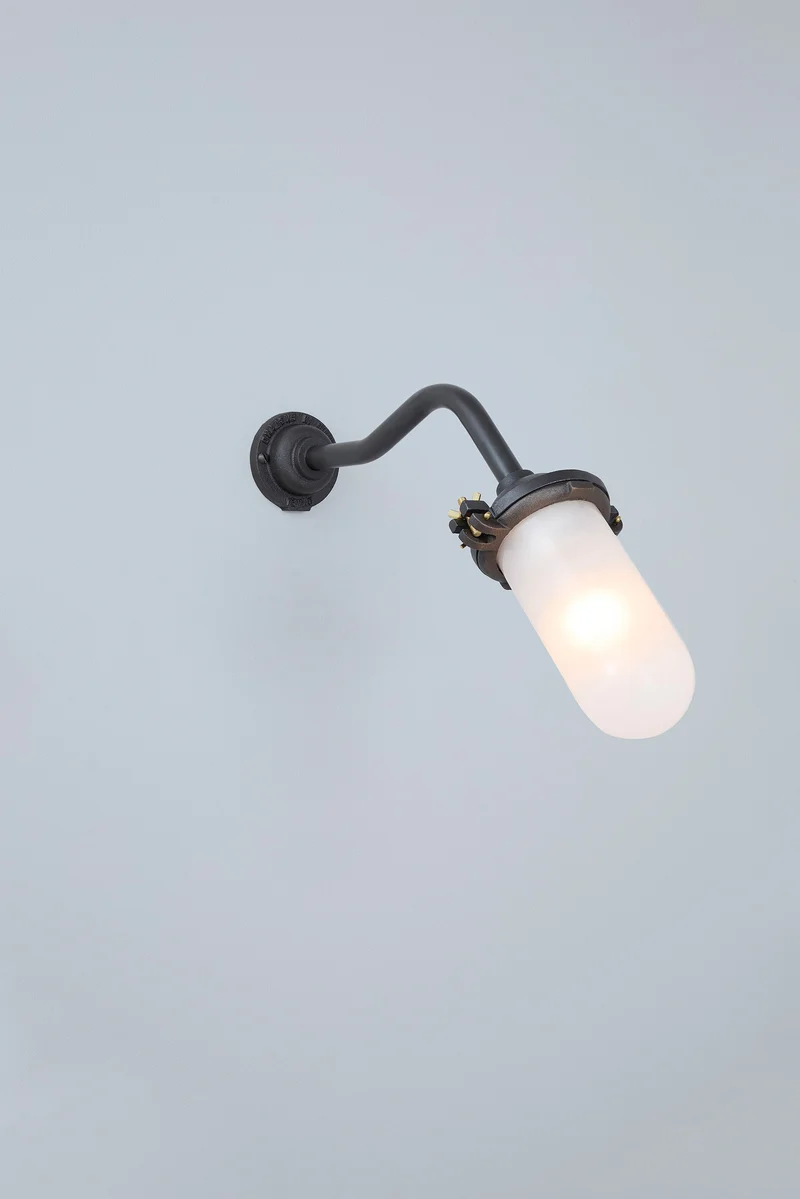 Exterior Bracket Light, Canted, 7684